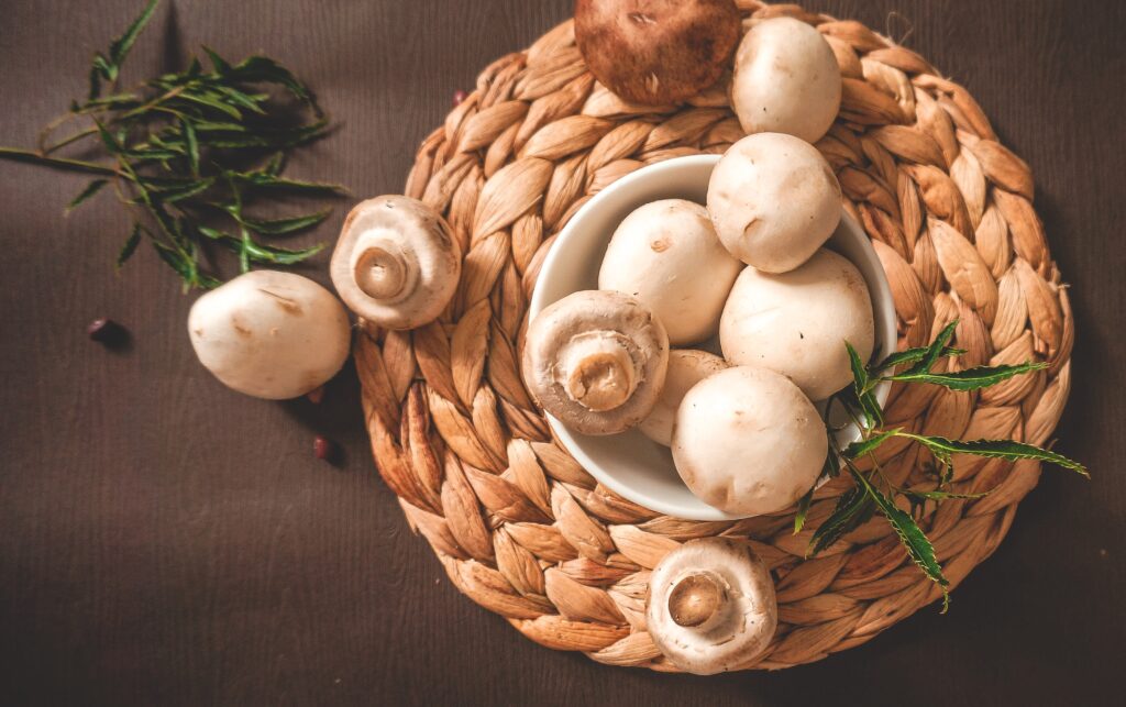 white button  mushrooms